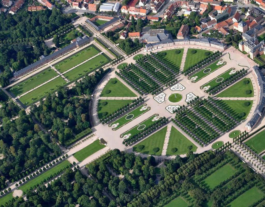 Schwetzingen Gardens Tour – Henry Heidelberg Tours